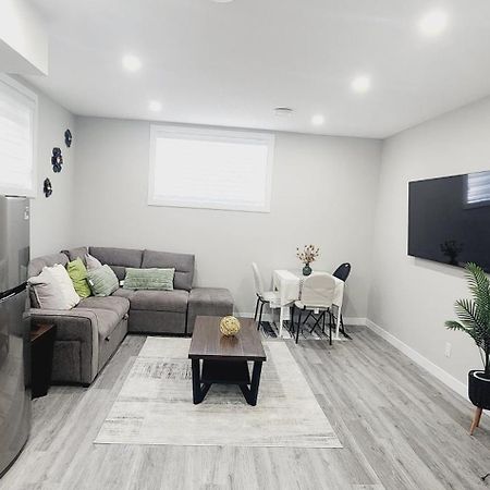 Fabulous And Cozy Guest Suite YYC Exterior foto